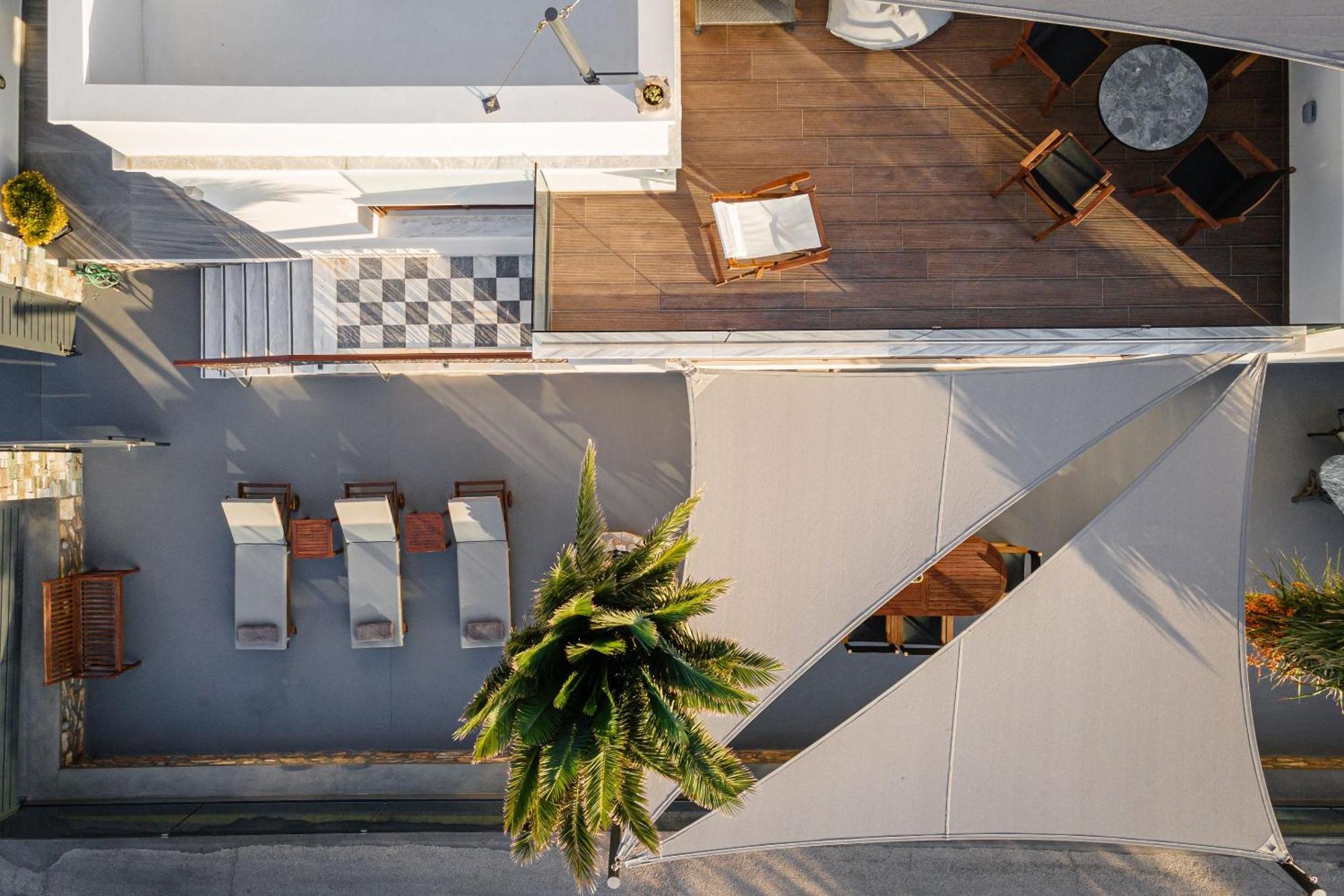 Aniv Villa By The Sea Kini エクステリア 写真
