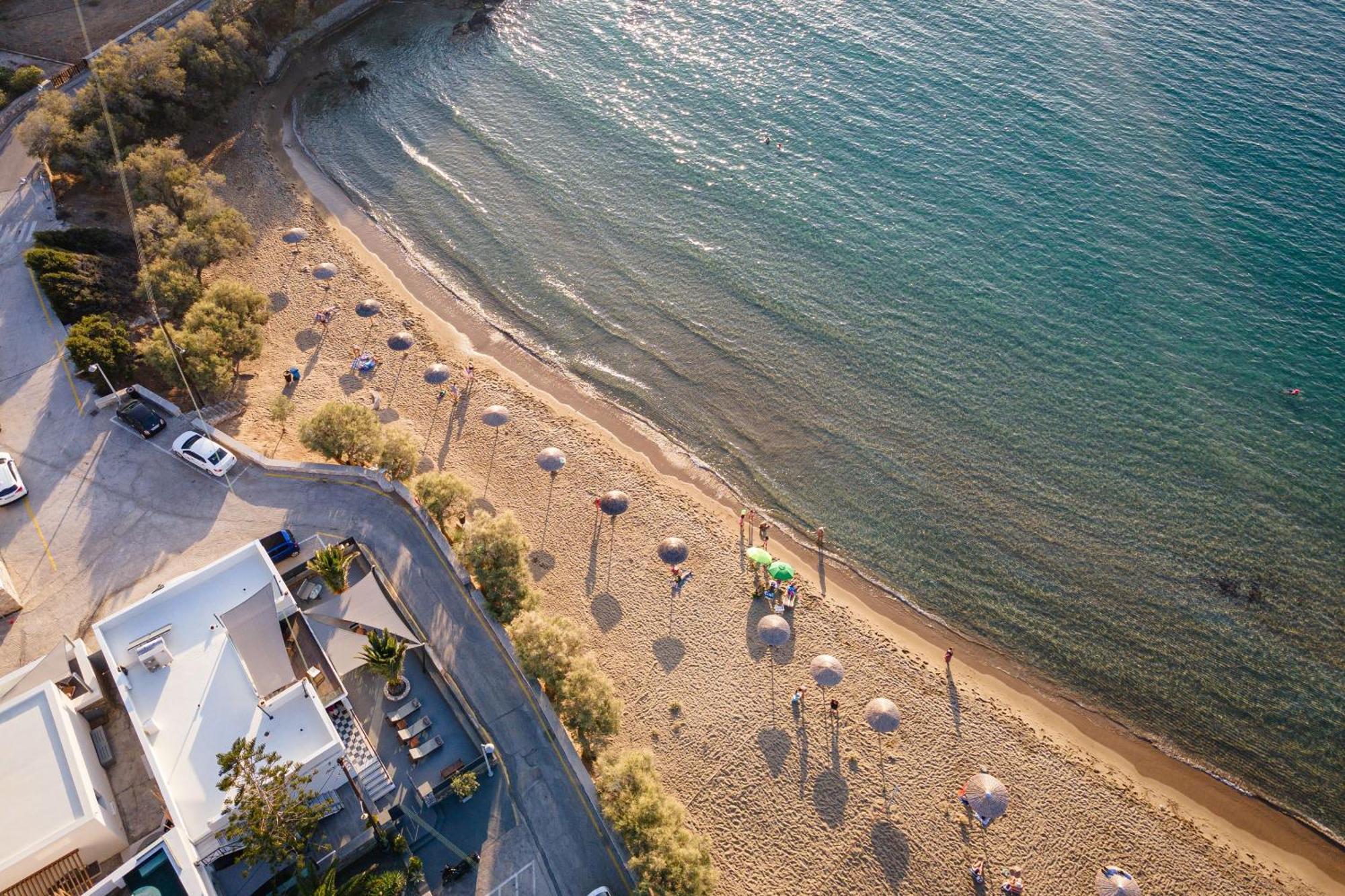 Aniv Villa By The Sea Kini エクステリア 写真